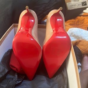 NIB Christian Louboutin Hot Chick 100 Patent nude size 36.5